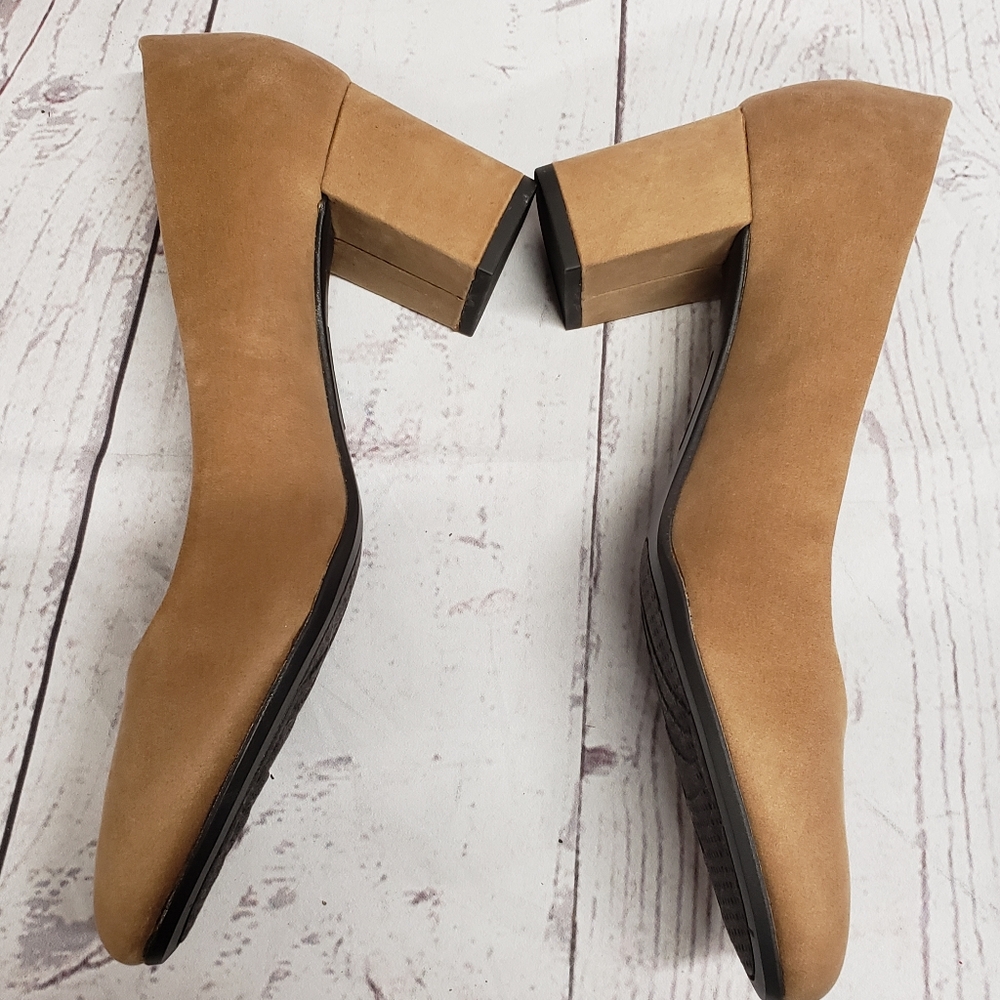 New Easy Street Heels - Picture 3 of 6